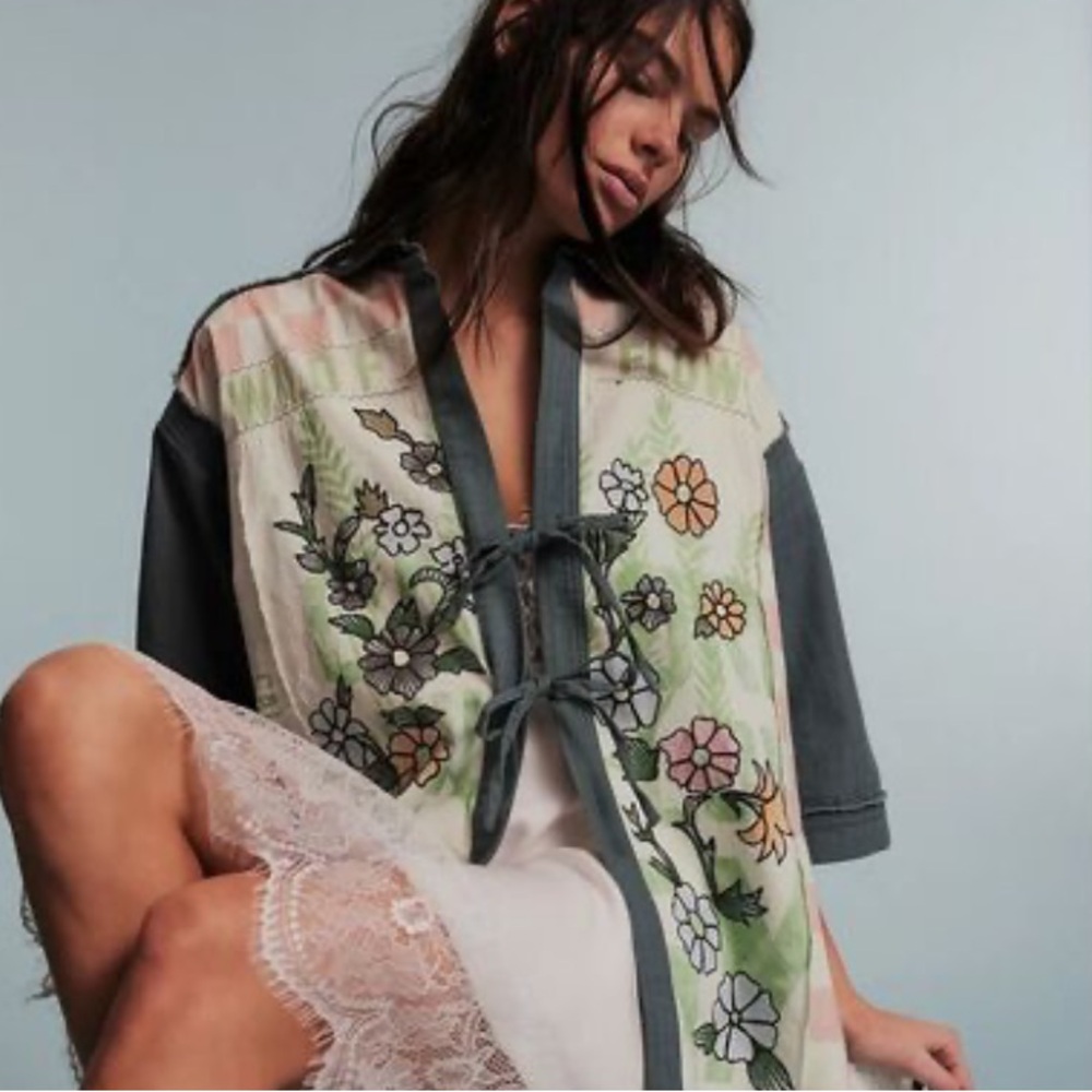 Pressed In Flowers Kimono NWOT Color : Garden Combo